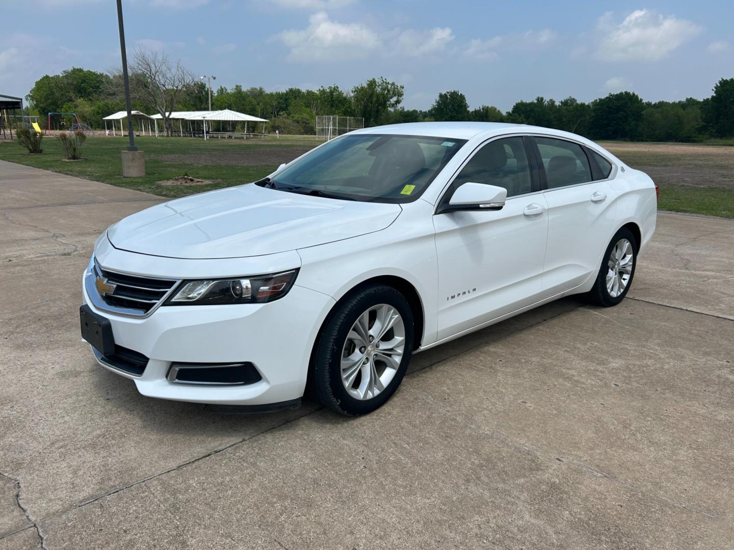 2015 White /Gray Chevrolet Impala CNG Sedan (2G1135SN0F9) with an 3.6L V6 engine, AUTOMATIC transmission, located at 17760 Hwy 62, Morris, OK, 74445, (918) 733-4887, 35.609104, -95.877060 - 2015 CHEVY IMPALA HAS THE 3.6 V6 ENGINE AND IS FWD. THE IMPALA IS A BI-FUEL CAR THAT RUNS ON BOTH CNG (COMPRESSED NATUAL GAS) OR GASOLINE. THIS CAR FEATURES KEYLESS REMOTE START, KEYLESS REMOTE ENTRY, POWER LOCKS, POWER WINDOWS, POWER SEATS, POWER MIRRORS, AM/FM STEREO, CD PLAYER, BLUETOOTH, LEATHER - Photo#0